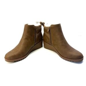 LifeStride Zayne Women's Booties Ankle Boots Mushroom Color Size 7.5M NWT/BOX